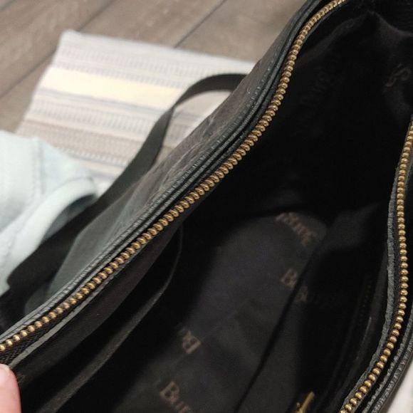 Sara Burglar Purse - Picture 6 of 10